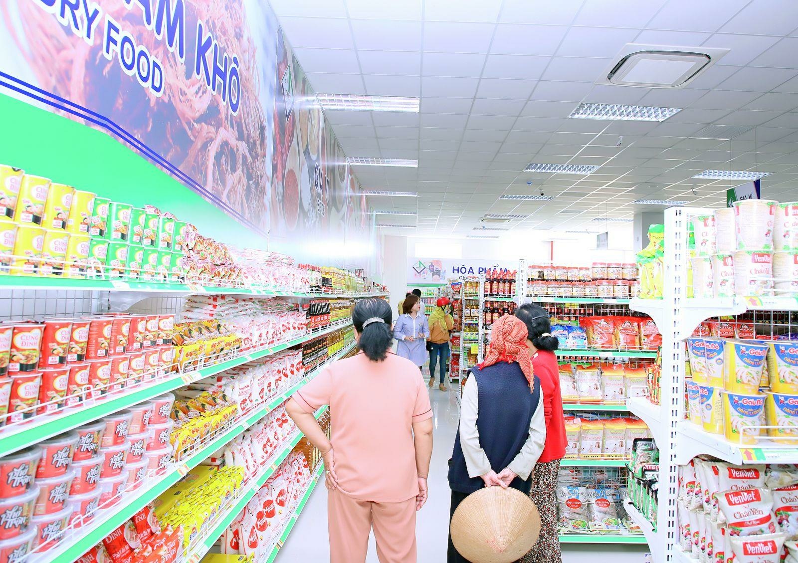 KHAI TRƯƠNG TRUNG TÂM THƯƠNG MẠI ĐẦU TIÊN TẠI BUÔN HỒ